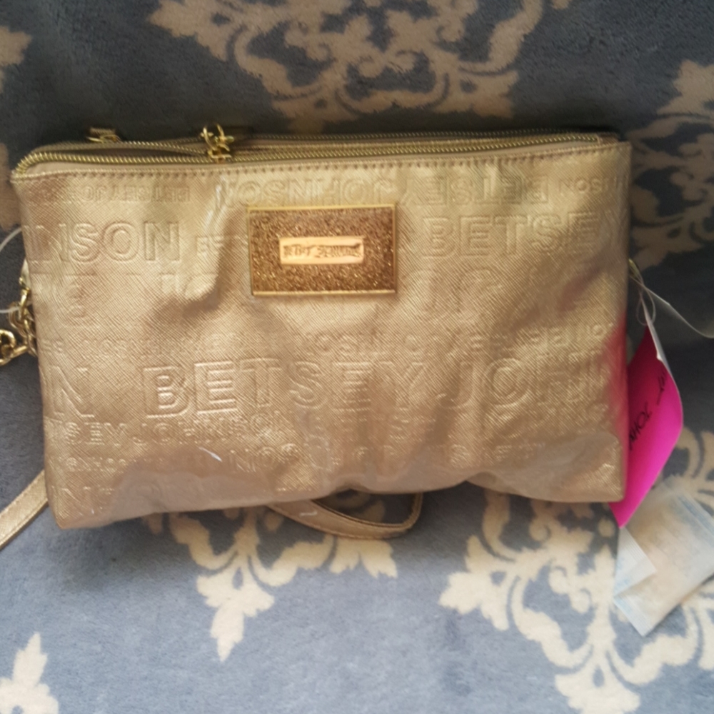 NWT Betsey Johnson double zip crossbody